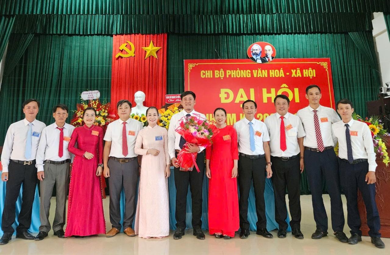 Đại hội Chi bộ Phòng Văn hóa - Xã hội xã Hiếu Giang lần thứ nhất, nhiệm kỳ 2025-2027