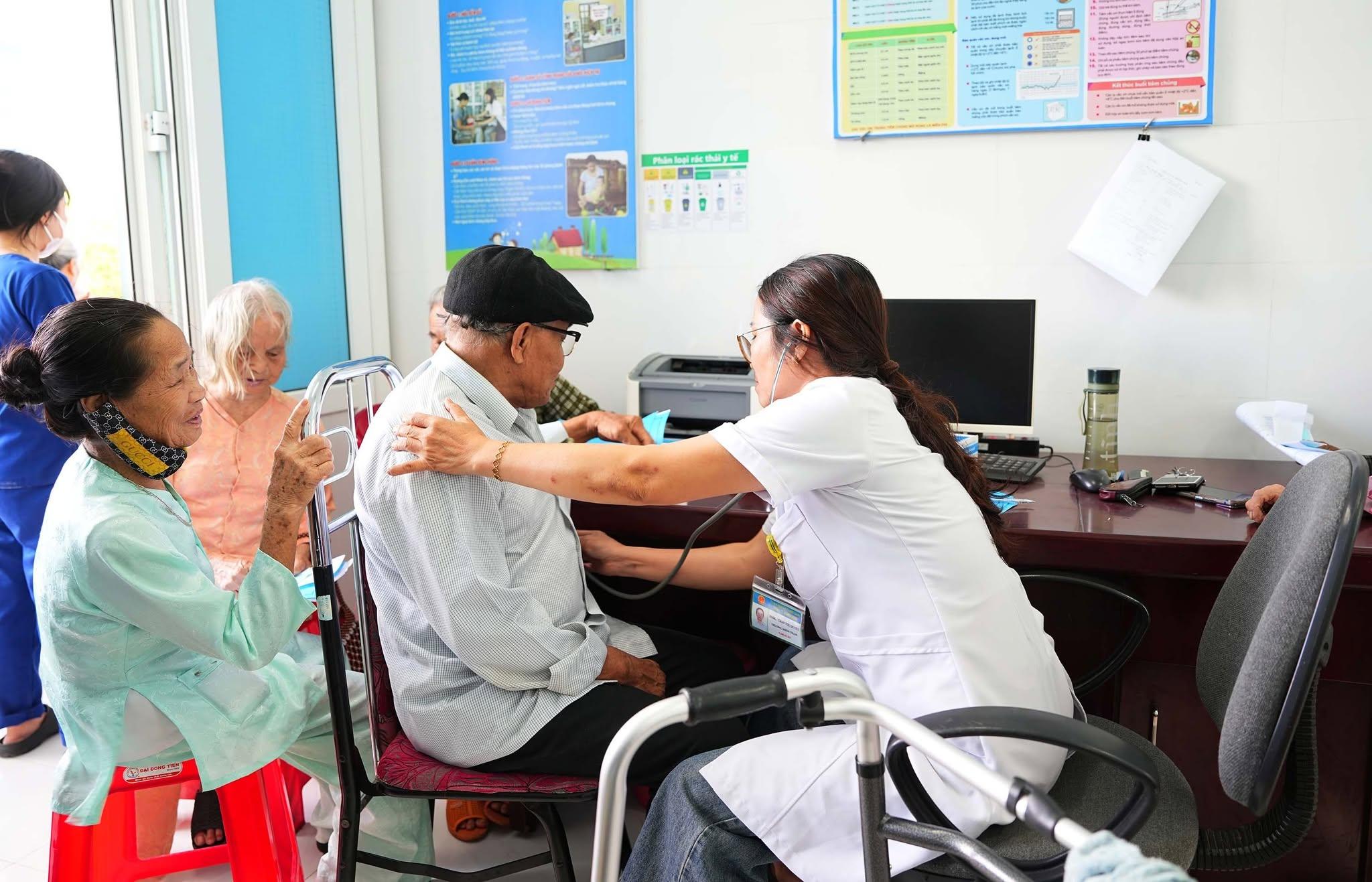 Xã Hiếu Giang triển khai chiến dịch khám sức khỏe định kỳ cho người khuyết tật, người có công với cách mạng vào ngày 12/7/2026