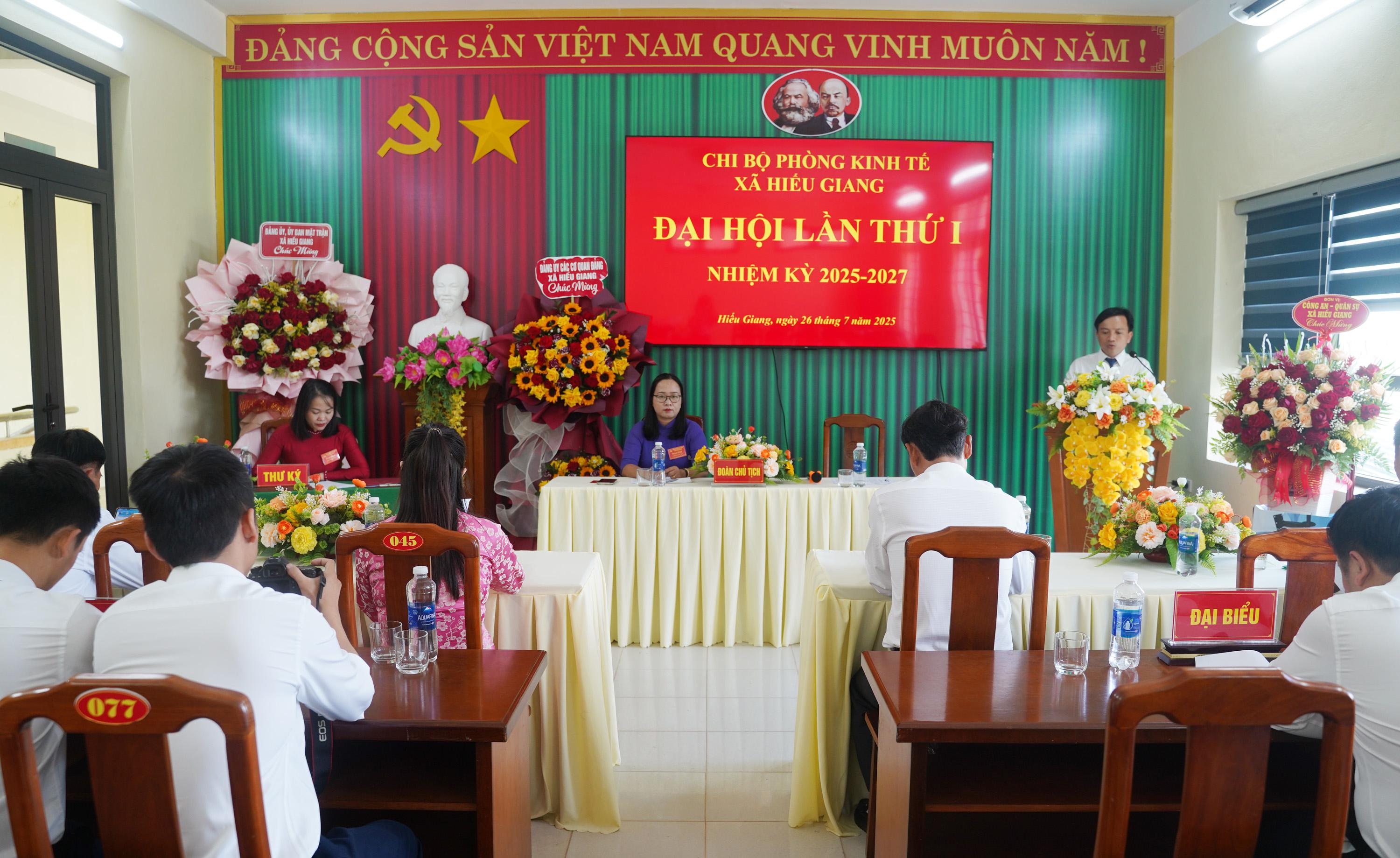 Đại hội Chi bộ Phòng Kinh tế xã Hiếu Giang lần thứ I, nhiệm kỳ 2025-2027