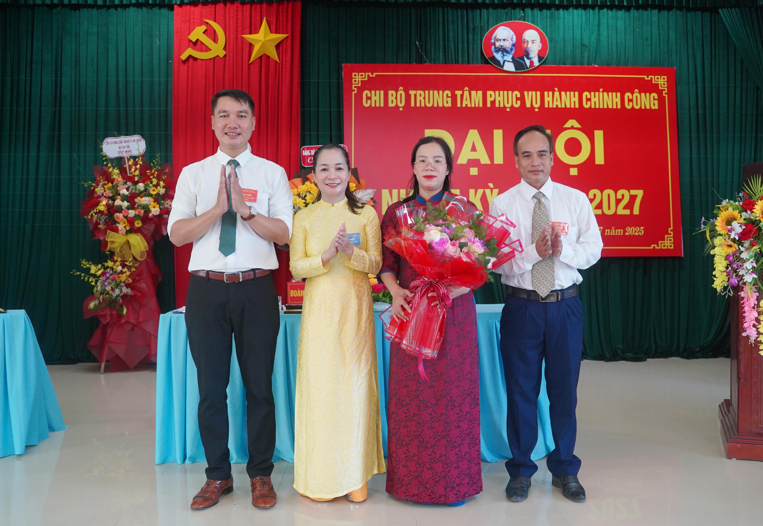Đại hội Chi bộ Trung tâm Phục vụ Hành chính công xã Hiếu Giang lần thứ I, nhiệm kỳ 2025-2027