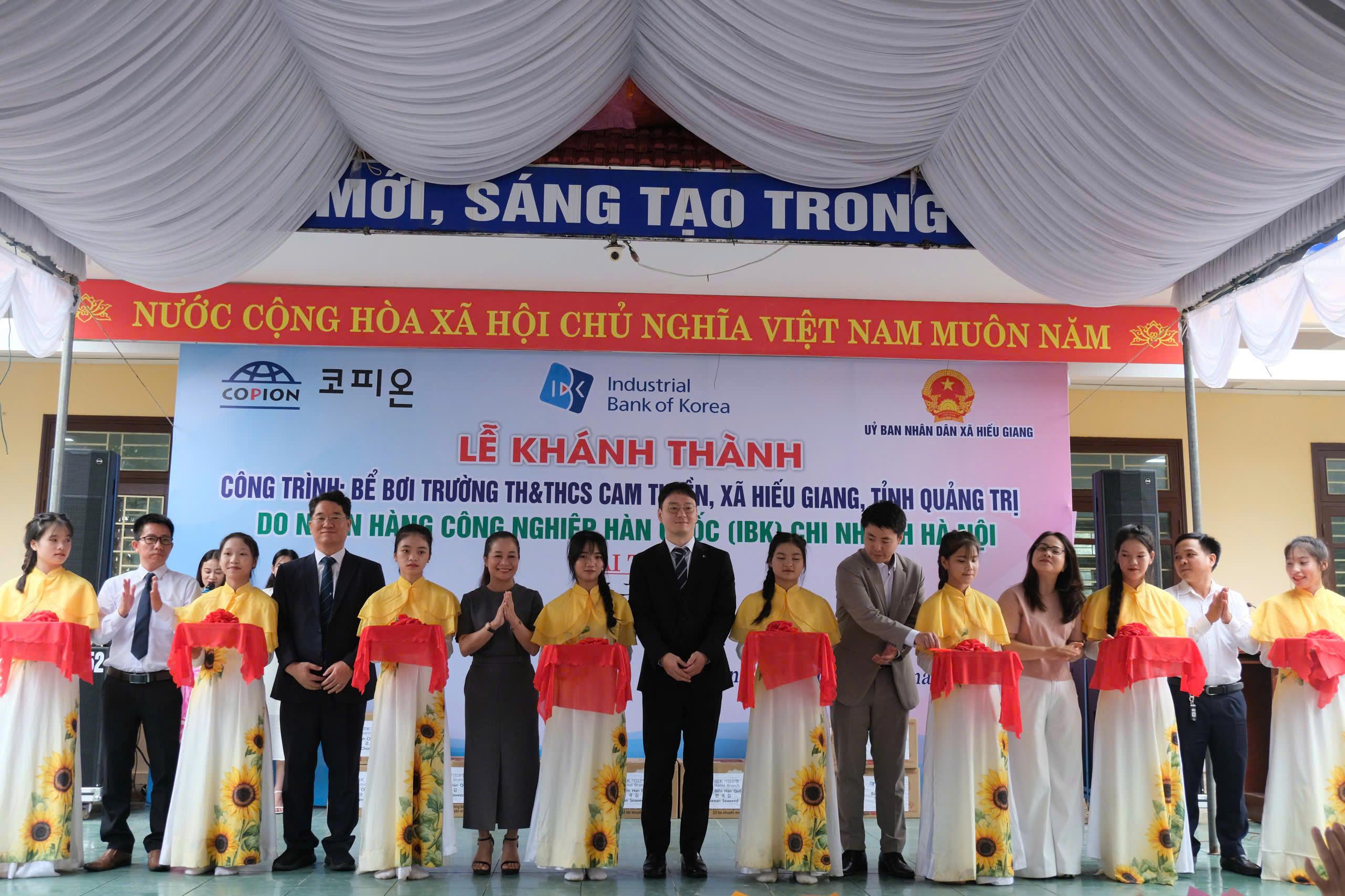 KHÁNH THÀNH CÔNG TRÌNH BỂ BƠI TẠI TRƯỜNG TH&THCS CAM TUYỀN