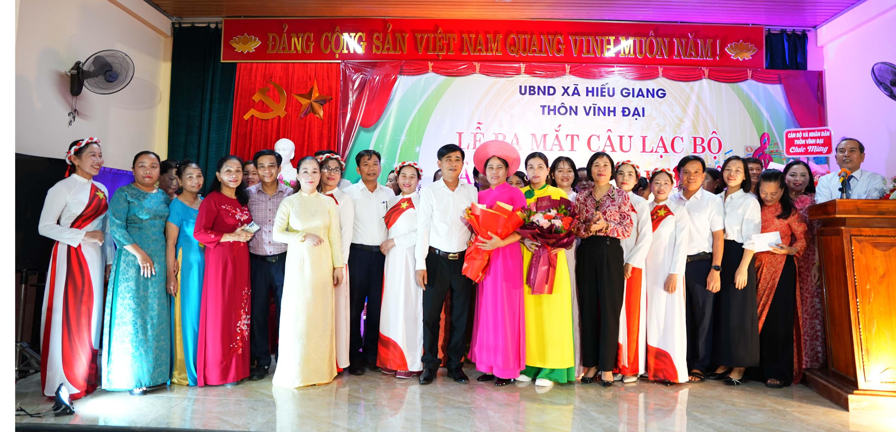 Ra mắt Câu lạc bộ Dân ca Bình - Trị - Thiên thôn Vĩnh Đại