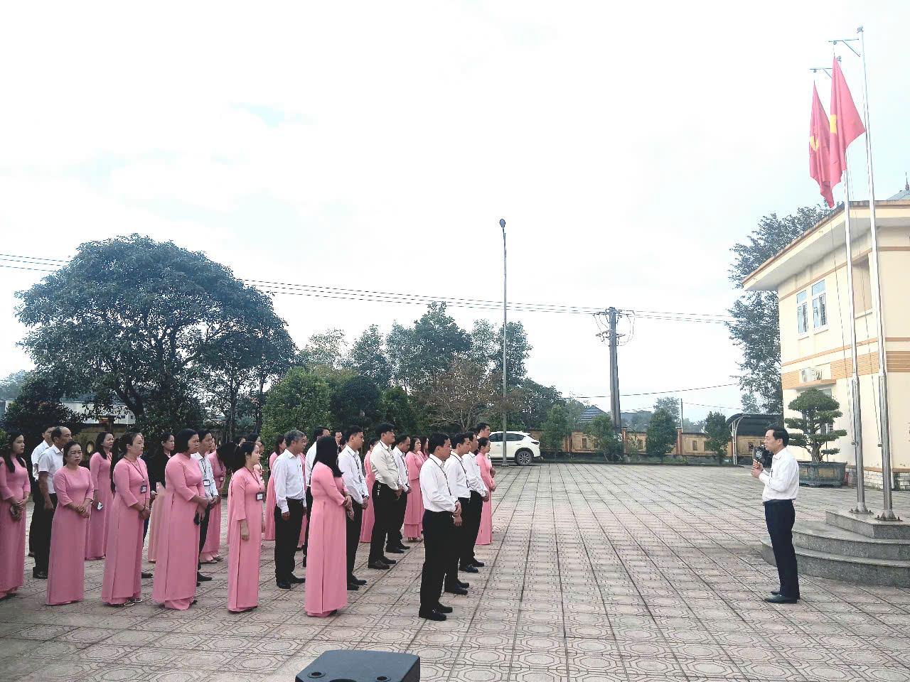 XÃ HIẾU GIANG TỔ CHỨC LỄ CHÀO CỜ ĐẦU NĂM 2026